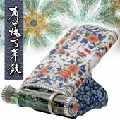 万華鏡 まんげきょう 有田焼万華鏡 卓上型オイル 古伊万里風菊牡丹絵 全国送料無料 代引き手数料無料 オイルタイプ インテリア 陶器製万華鏡
