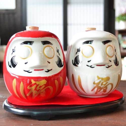 【正規販売店】 （紅・白各500ml） 縁起物『紅白だるま』酒 ※数量限定 お酒 | 工芸・民芸品