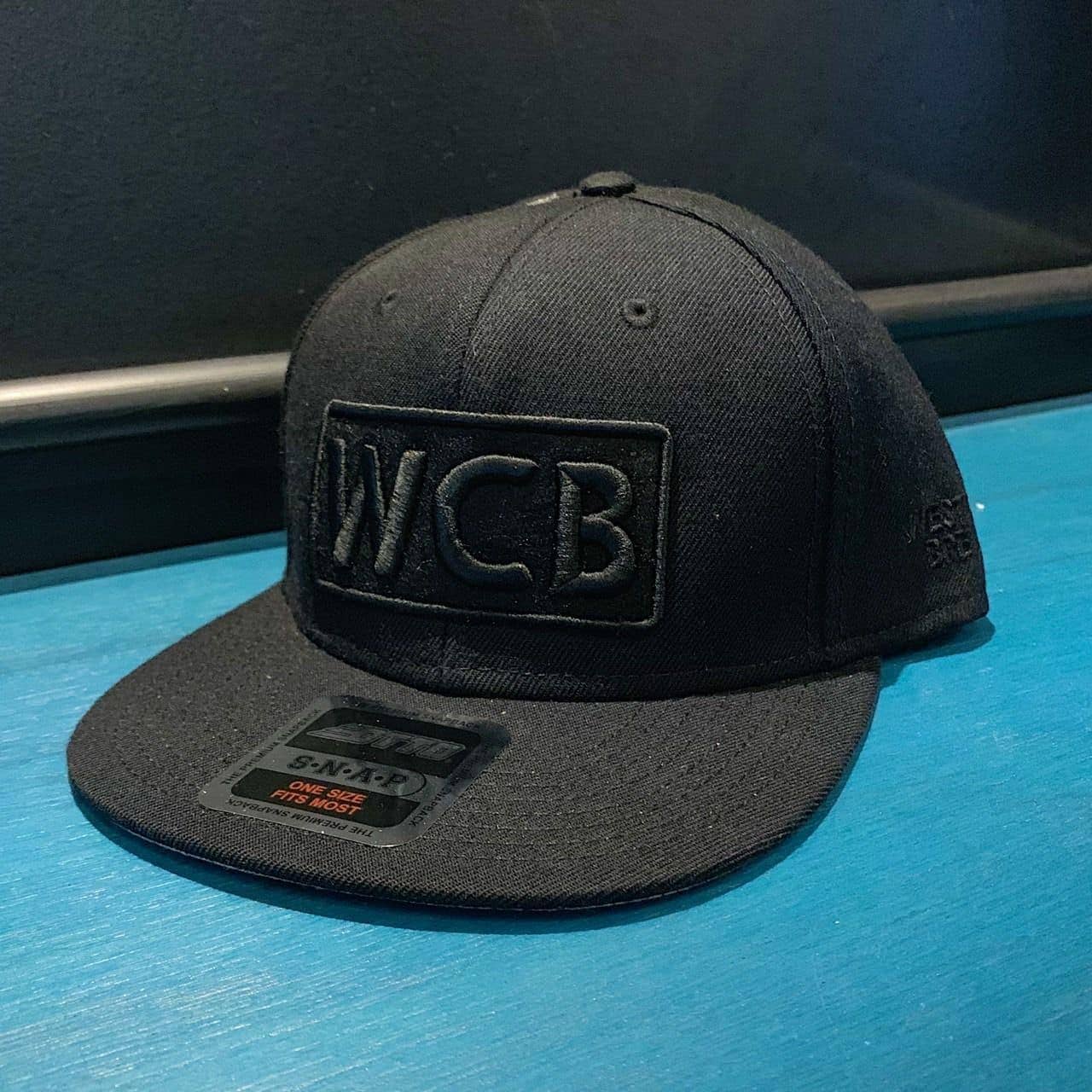 Creek logo cap black キャップ　スナップバック ダークネススカル6パネルカーブドビル スナップバックキャップ