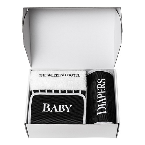 лGIFTBOX(BABY,DIAPERS,BathTowel(Msize White))3å