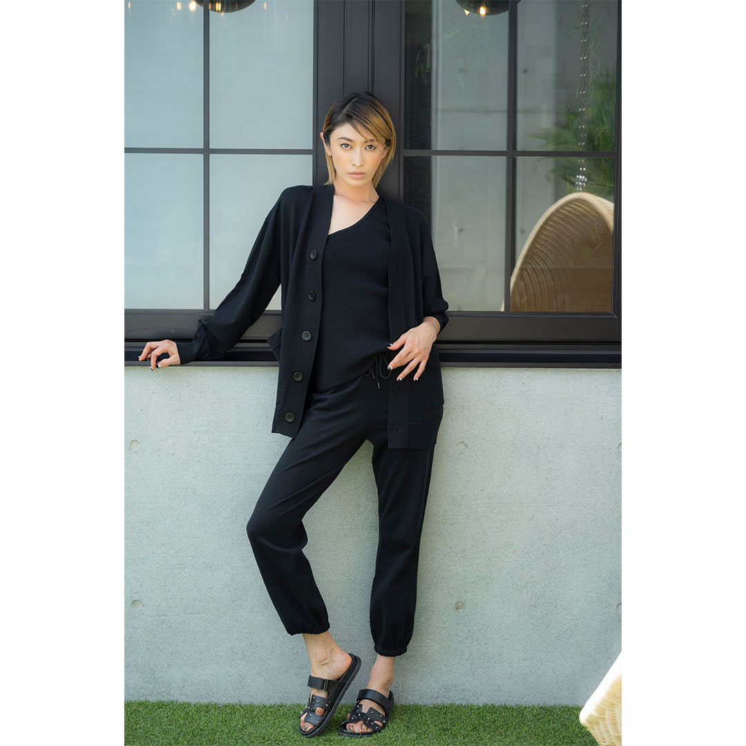 HOTEL USコラボ カーディガン ブラックLサイズ ホテル New/限定】LoungeWear 3-piece set | TRAVEL CLOTHING | THE WEEKEND HOTEL