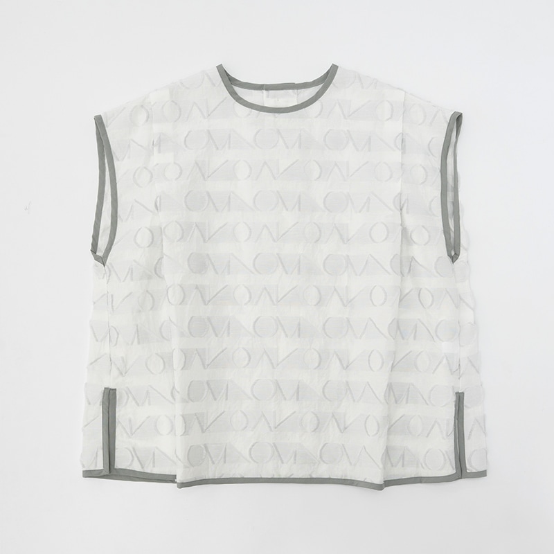 shoulder tack blouse