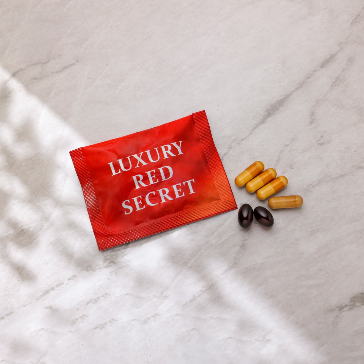 LUXURY RED SECRET