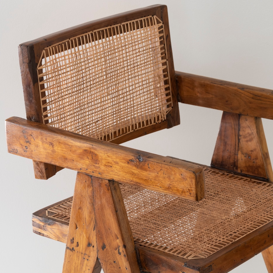 ジャンヌレ フローティングバックチェア | VRショールームの部屋から