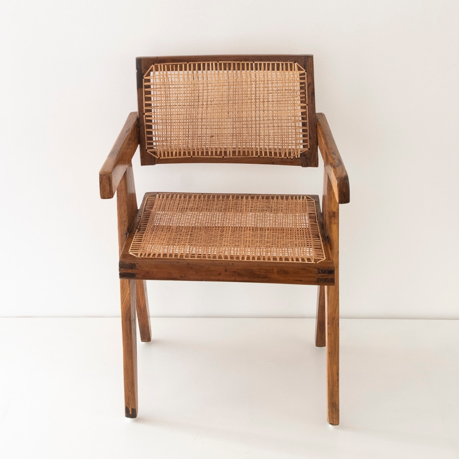 ジャンヌレ フローティングバックチェア | VRショールームの部屋から