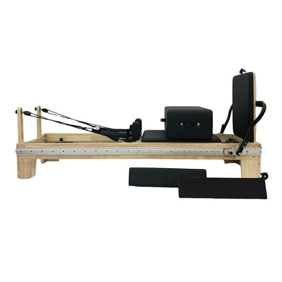 テクニカルスプリットリフォーマー REF-102｜フットバー可動式の高機能ピラティスマシン｜パーソナルレッスンに最適｜本格派ブラックモデル