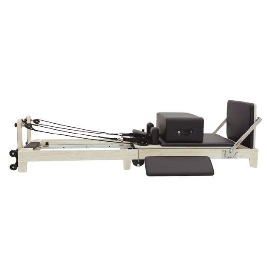 クイックリフォーマー（ウッド）REF-202｜折り畳み可能・省スペース対応｜グループレッスンに最適な木製ピラティスマシン｜ギア調整機能付き