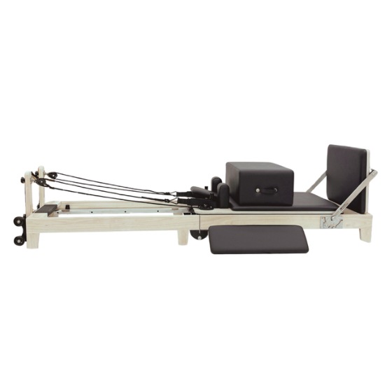 クイックリフォーマー（ウッド）REF-202｜折り畳み可能・省スペース対応｜グループレッスンに最適な木製ピラティスマシン｜ギア調整機能付き