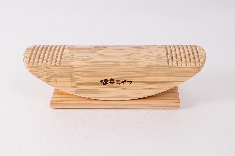 あしふみ健幸ライフ｜座ったままでできる木製足踏み運動器具｜国産小国杉仕様｜関節負荷少なく“ながら運動”で血行促進・運動習慣化に最適