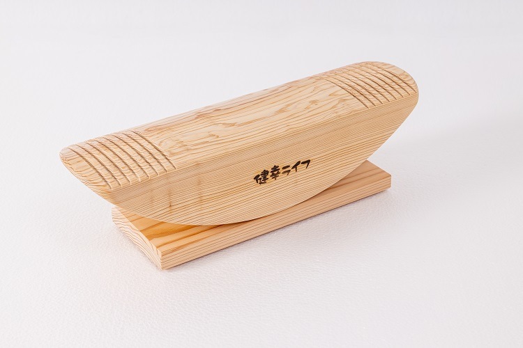 あしふみ健幸ライフ｜座ったままでできる木製足踏み運動器具｜国産小国杉仕様｜関節負荷少なく“ながら運動”で血行促進・運動習慣化に最適