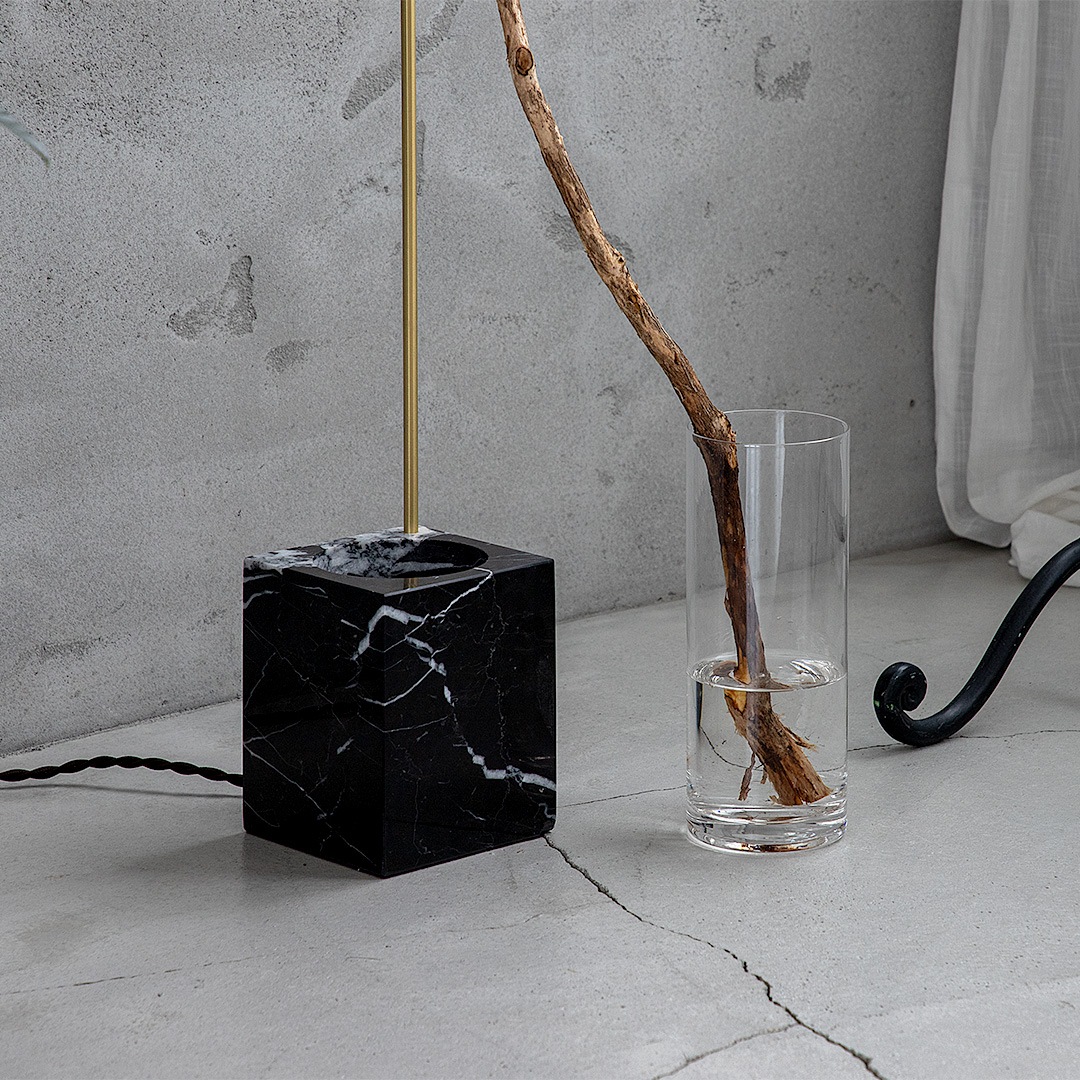 【LUMINA STONE】フラワーベースランプ フロアライト ブラック×ゴールド