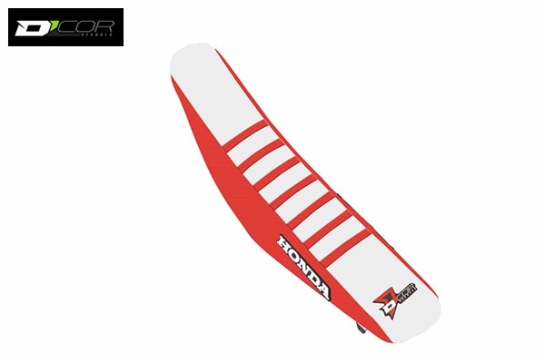 【CRF250R '14-'17/450R '13-'16】DCOR リブ付きシートカバー レッド/ホワイト（レッドリブ付き）
