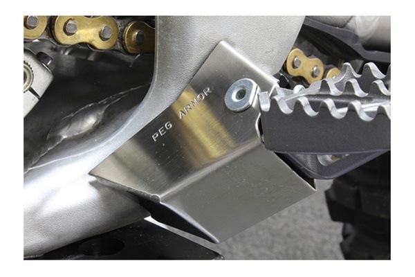 RMZ250/450'10-13用 ペグアーマー WORKSCONNECTION <左右セット> <アウトレット:送料無料対象外、返品・交換不可>