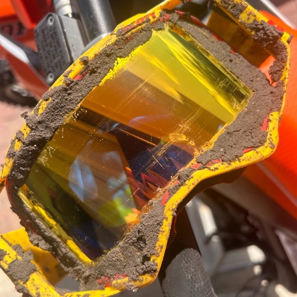 Goggle Zone ユニバーサル MXレンズ プロテクター 4パック | すべての