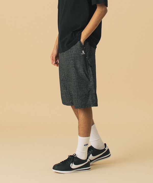 XLARGE �������ȥ�顼�� SIDE POCKET SHORT PANTS