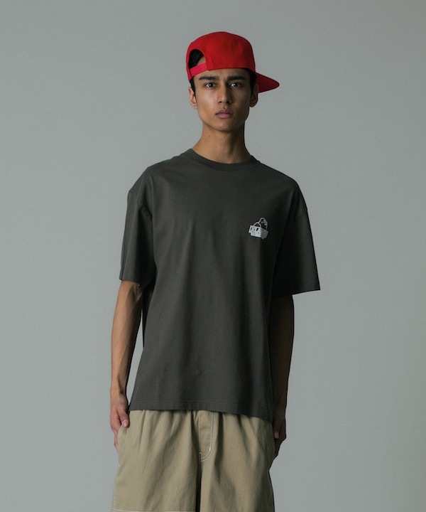 XLARGE �������ȥ�顼�� BACKSIDE OG S/S TEE