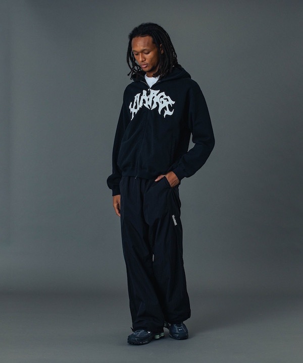 XLARGE �������ȥ�顼�� DISTORTED LOGO ZIP UP HOODED SWEATSHIRT