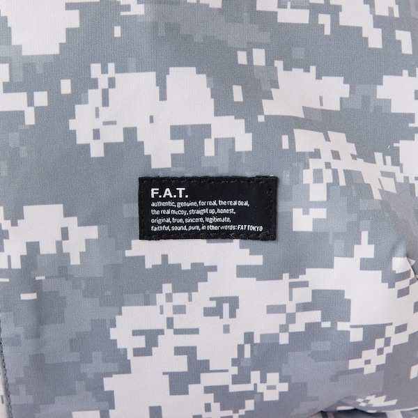 F.A.T. ���ե����ƥ��� HOLEPAK