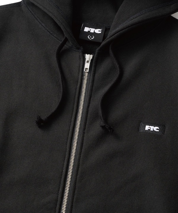 FTC ���եƥ������� SMALL BOX LOGO ZIP UP HOODY