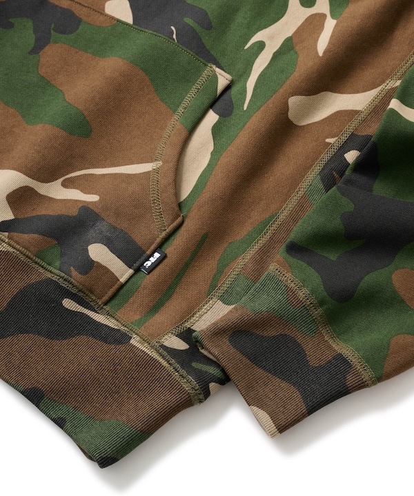 FTC ���եƥ������� BOX LOGO PULLOVER HOODY