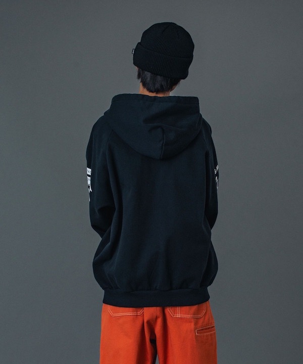 XLARGE �������ȥ�顼�� RAGLAN ZIP UP HOODED SWEATSHIRT