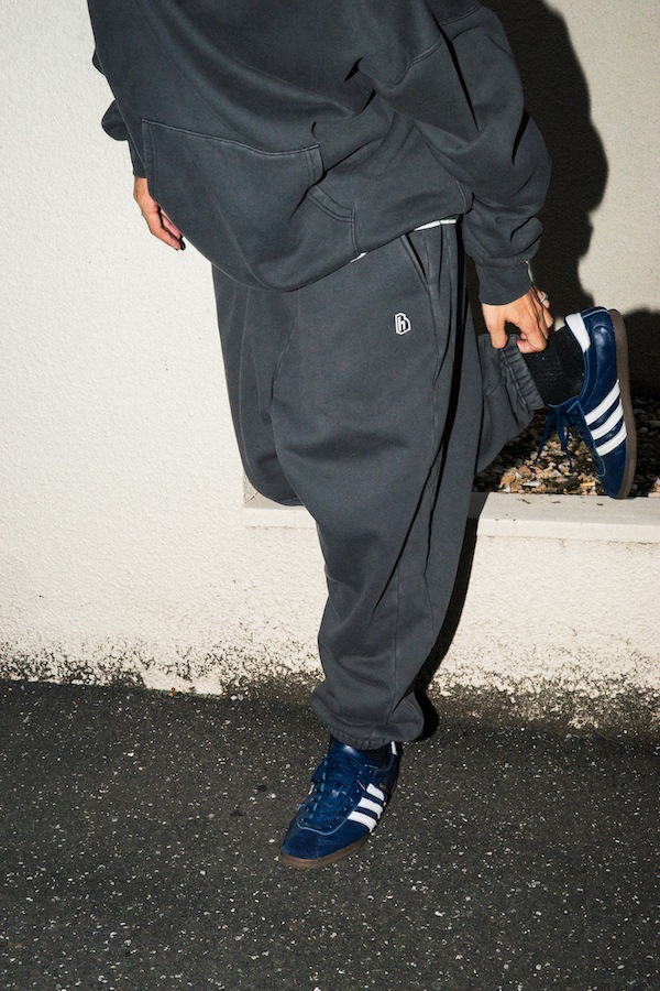 HAIGHT �إ��� PIGMENT DYED PLAIN SWEAT PANTS