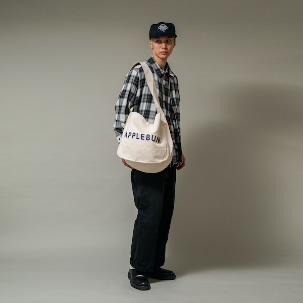 APPLEBUM åץХ Blurry Logo Shoulder Bag [TiEDYE FREAK]