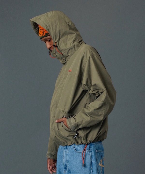 XLARGE �������ȥ�顼�� NYLON HOODED JACKET