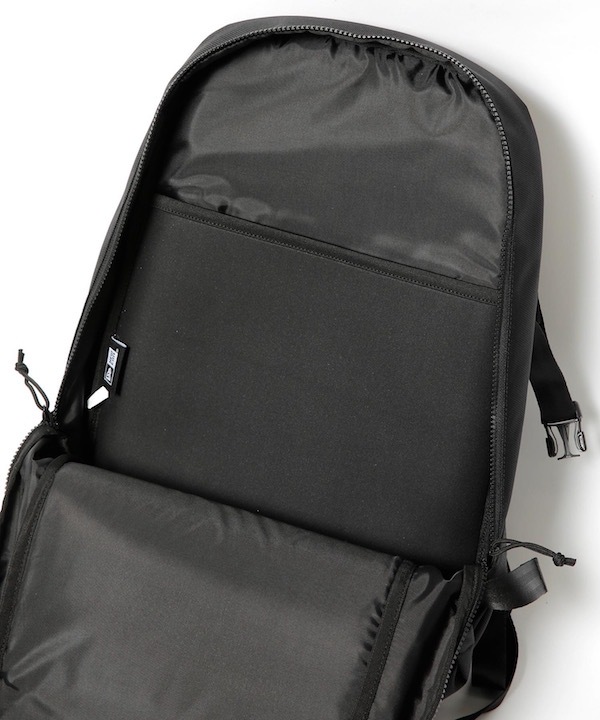 XLARGE �������ȥ�顼�� XLARGE��NEWERA SKATEBOARD URBAN PACK