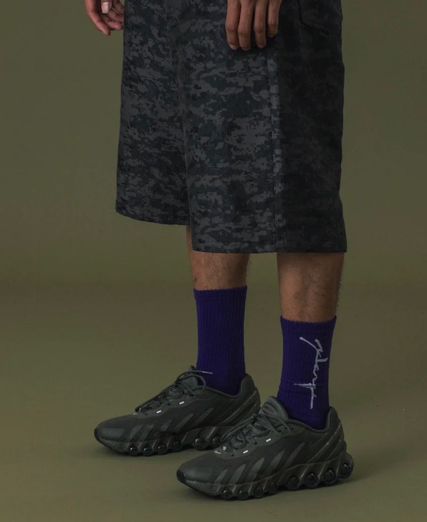 XLARGE �������ȥ�顼�� DISTORTION LOGO SOCKS