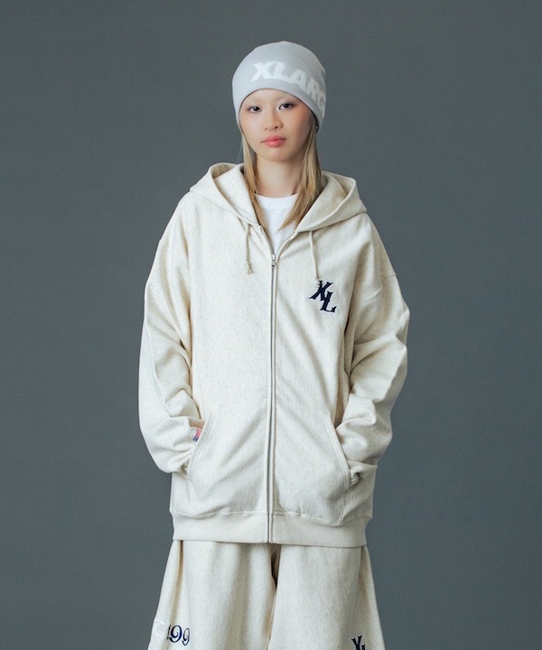 XLARGE �������ȥ�顼�� XLARGE x Champion ZIPUP HOODED SWEATSHIRT