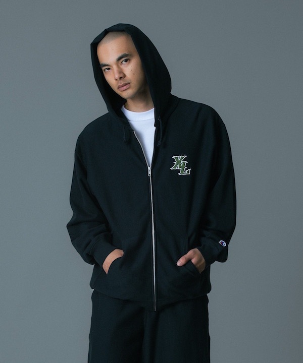 XLARGE �������ȥ�顼�� XLARGE x Champion ZIPUP HOODED SWEATSHIRT