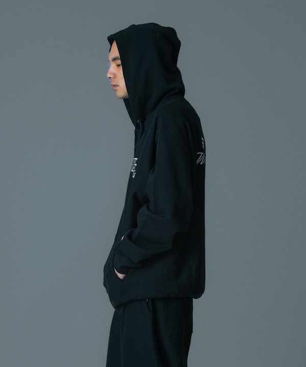 XLARGE �������ȥ�顼�� XLARGE x Champion ZIPUP HOODED SWEATSHIRT