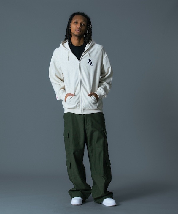 XLARGE �������ȥ�顼�� XLARGE x Champion ZIPUP HOODED SWEATSHIRT