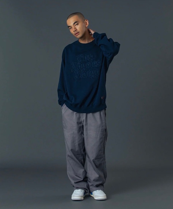 XLARGE �������ȥ�顼�� PATCHED OLD ENGLISH CREWNECK SWEATSHIRT