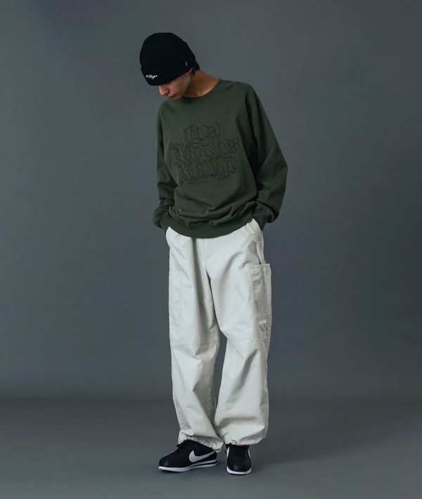 XLARGE �������ȥ�顼�� PATCHED OLD ENGLISH CREWNECK SWEATSHIRT