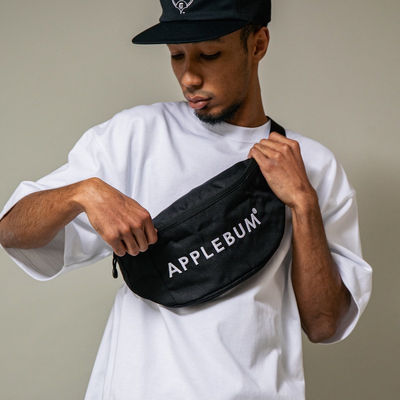 APPLEBUM åץХ Logo Waist Bag