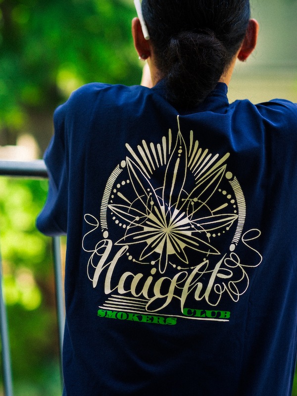 HAIGHT �إ��� SMOKERS CLUB Tee ft. New School Art