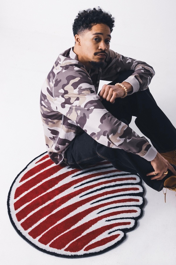 Hellrazor �إ�쥤���� CORE LOGO RUG