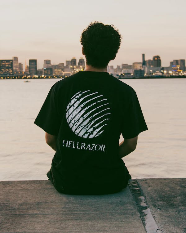 Hellrazor �إ�쥤���� CRACKED CORE LOGO SHIRT