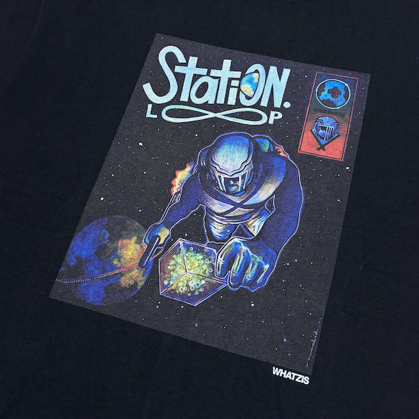 WHATZIS ��åȥ��� YOUBOB Station Loop Tee