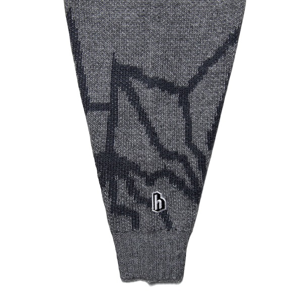 HAIGHT إ BAKIBAKI SWEATER