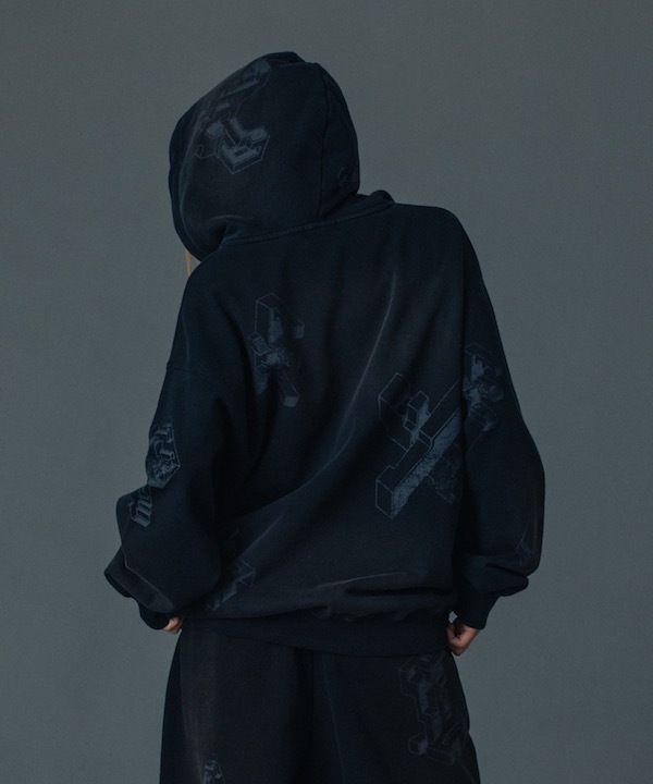 XLARGE �������ȥ�顼�� GEOMETRIC ZIP UP HOODED SWEATSHIRT