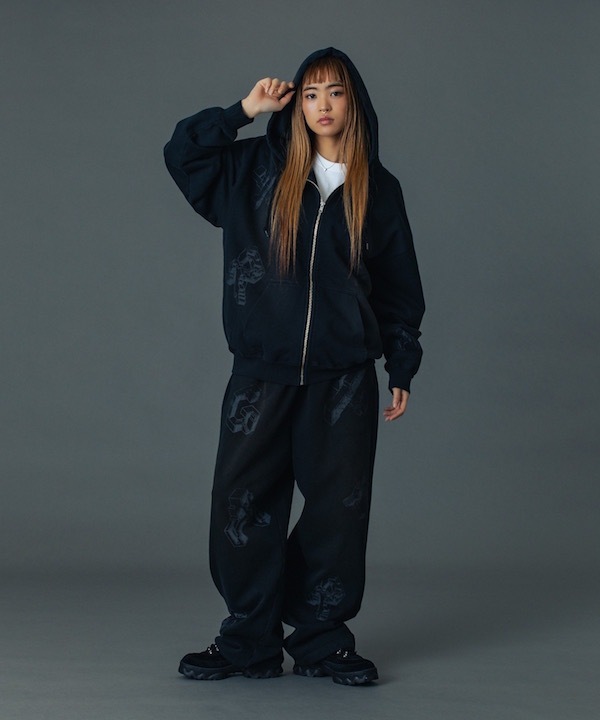 XLARGE �������ȥ�顼�� GEOMETRIC ZIP UP HOODED SWEATSHIRT