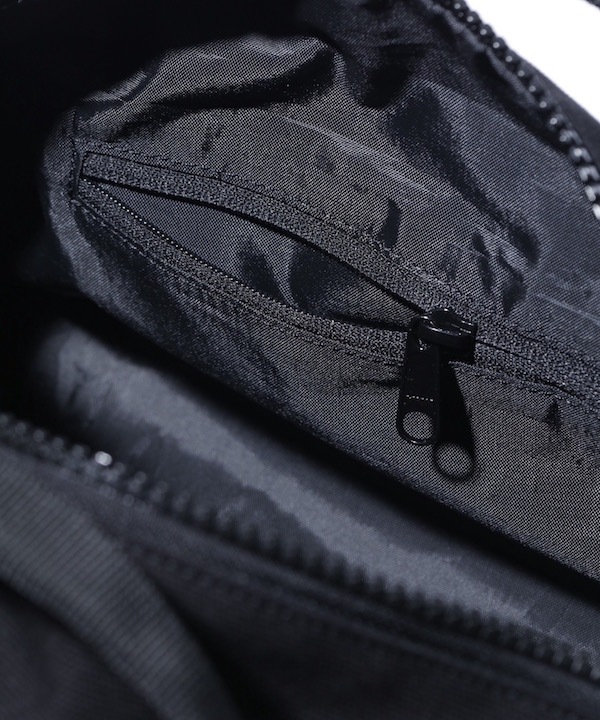 XLARGE �������ȥ�顼�� CANVAS TACTICAL BARREL BAG