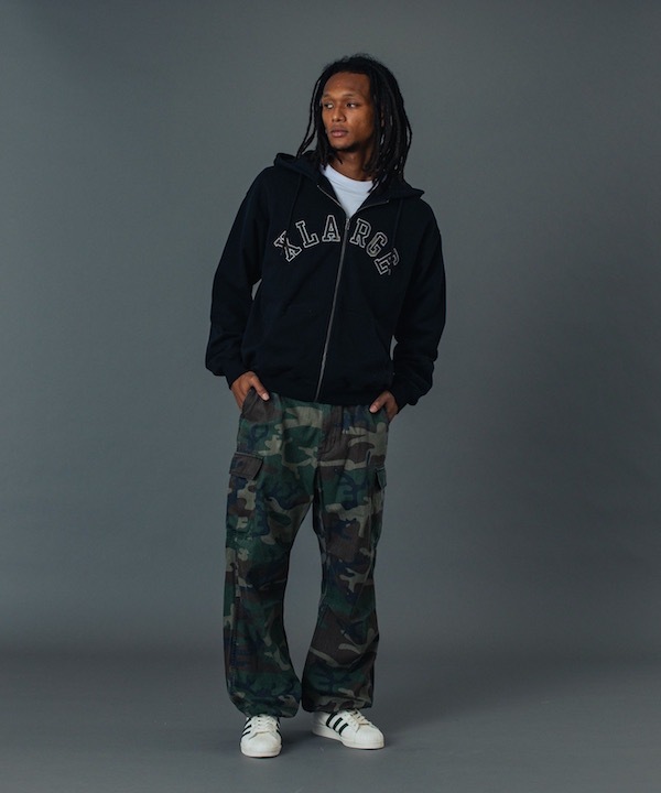 XLARGE �������ȥ�顼�� CAMO PATCH ZIP UP HOODED SWEATSHIRT
