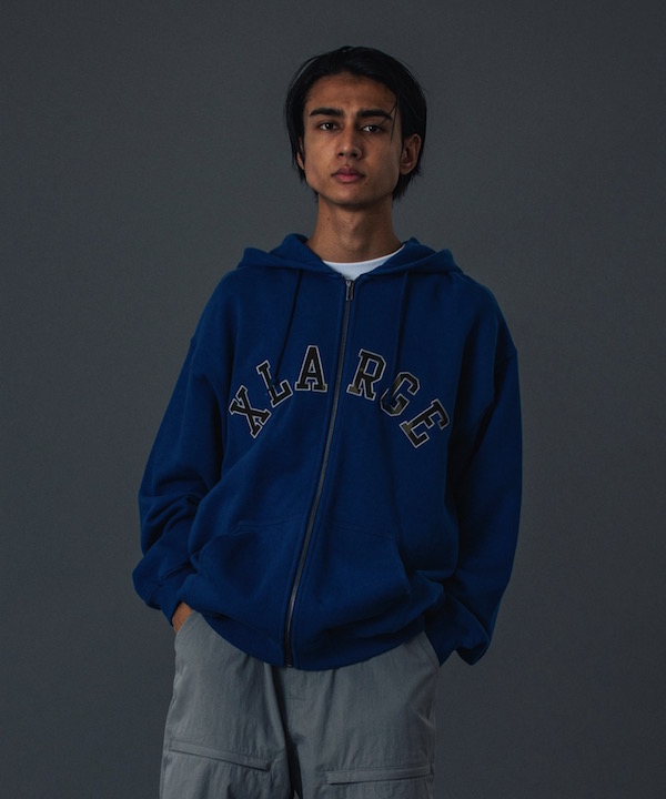 XLARGE �������ȥ�顼�� CAMO PATCH ZIP UP HOODED SWEATSHIRT