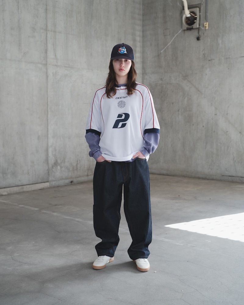 Diaspora skateboards �ǥ������ݥ� YE PEEPS Football Top