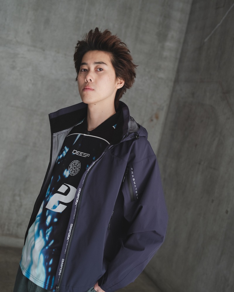 Diaspora skateboards �ǥ������ݥ� YE PEEPS Football Top