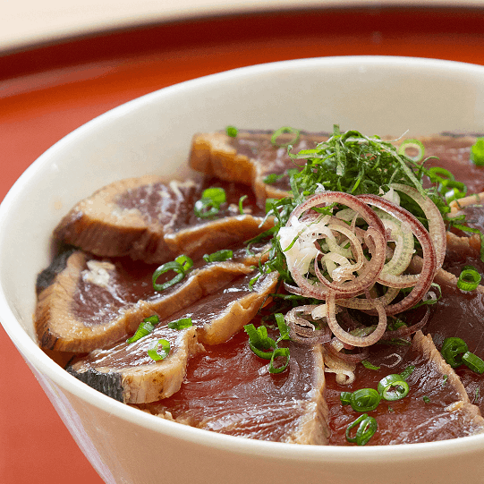 高知/宇佐もん工房〉わら焼き 鰹たたきの漬け丼 65g × 8P